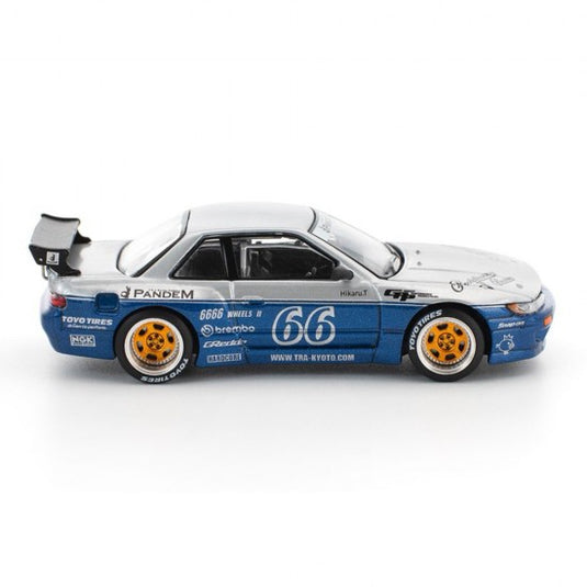 NISSAN PANDEM SILVIA S13 BLAUW/WIT POP RACE 1:64