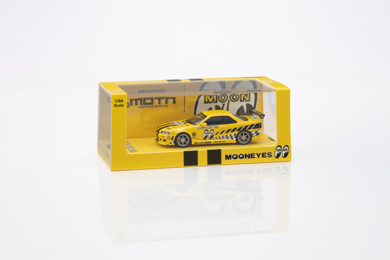 Load image into Gallery viewer, NISSAN SKYLINE GT-R (R34) MOONEYES 2 WITH LED 2026  + MOTN LED BASE SYSTEM BLACK 2025 KYOSHO 1:64
