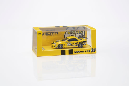 NISSAN SKYLINE GT-R (R34) MOONEYES 2 WITH LED 2026  + MOTN LED BASE SYSTEM BLACK 2025 KYOSHO 1:64