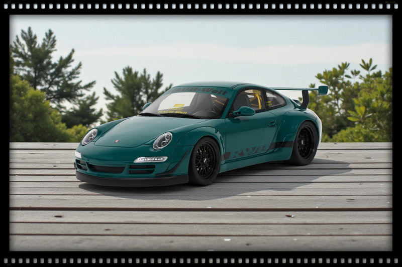 Load image into Gallery viewer, Porsche RWB Syunkashuto 2021 GREEN GT SPIRIT 1:18
