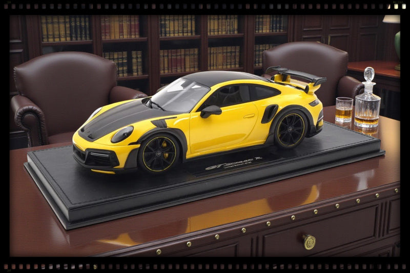 Chargez l'image dans la visionneuse de la galerie, Porsche 911 (992) TECHART GTstreet R Jaune - Édition Limitée 59 sur 87 pièces - TECHART 1:18

