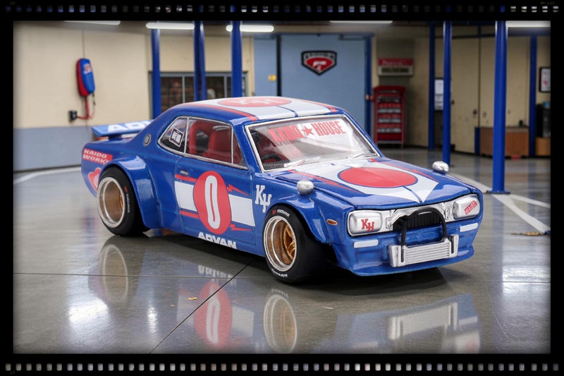 Load image into Gallery viewer, NISSAN SKYLINE GT-R (KPGC10) KAIDO WORKS V3 1969 MINI GT 1:64
