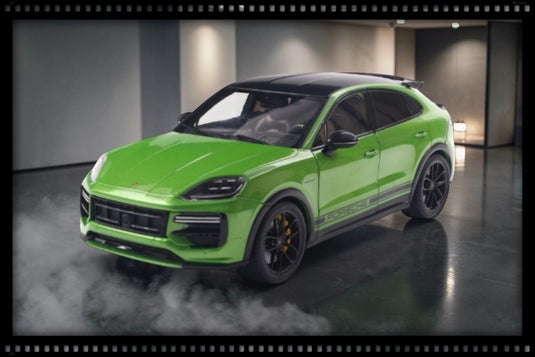 PORSCHE CAYENNE TURBO GT COUPE 2024 GROEN SOLIDO 1:18