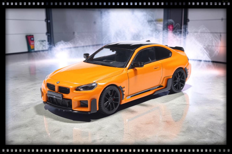 Load image into Gallery viewer, BMW M2 M PERFORMANCE PAPAYA ORANGE 2024 SOLIDO 1:43
