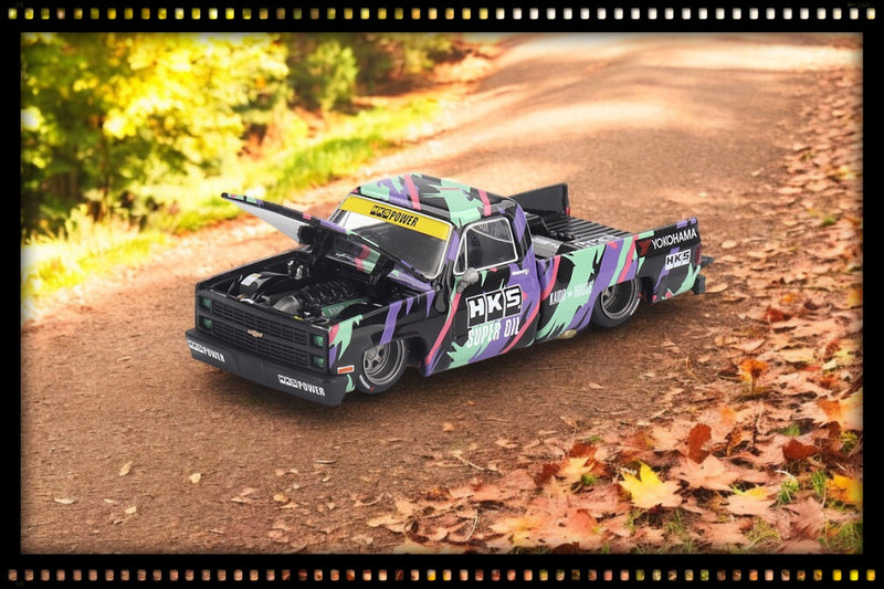 Load image into Gallery viewer, Chevrolet SILVERADO KAIDO HKS V1 1980 MINI GT 1:64
