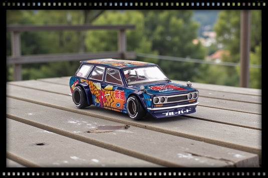 Datsun 510 WAGON KOI V1 1969 MINI GT 1:64