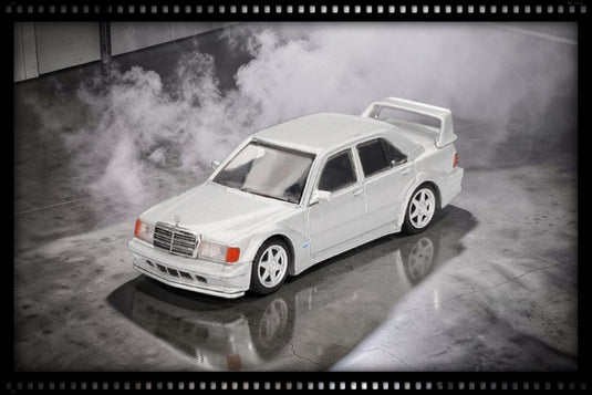 Mercedes-Benz 190E 2.5-16 EVO 2 ASTRAL SILVER 1989 (LHD) MINI GT 1:64