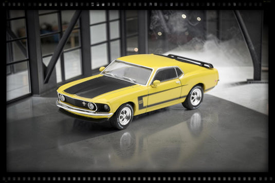 FORD MUSTANG BOSS 302 BRIGHT YELLOW 1969 MINI GT 1:64