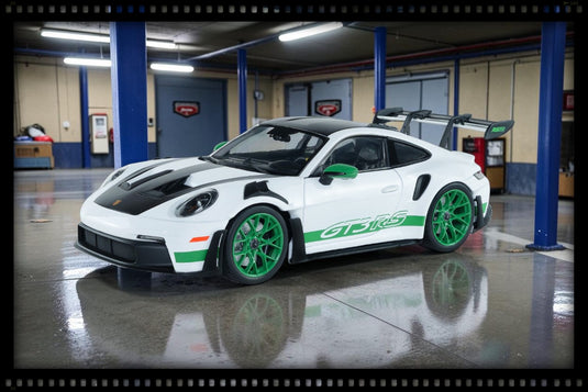 PORSCHE 911 GT3 RS - TRIBUTE TO CARRERA RS PACKAGE WHITE 2024 SOLIDO 1:18
