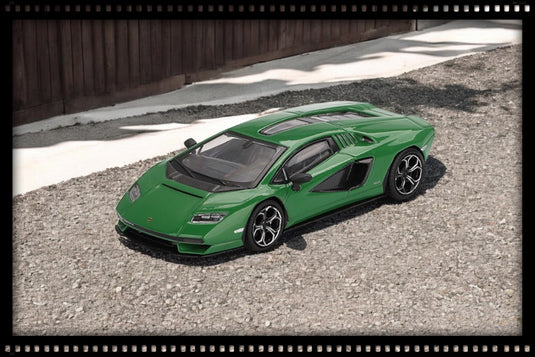 Lamborghini COUNTACH LPI 800- 4 GREEN 2022 (LHD) MINI GT 1:64