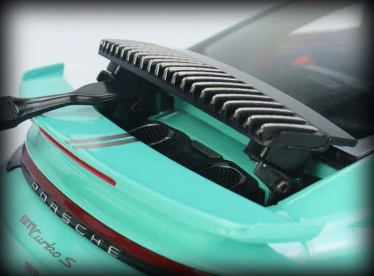 Porsche 911 (992) Turbo S coupe Sport Design 2021 Green MINICHAMPS 1:18