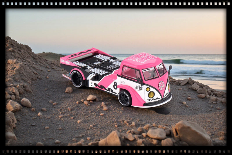 Load image into Gallery viewer, Volkswagen T1 KAIDO RAD VAN V1 1972 MINI GT 1:64
