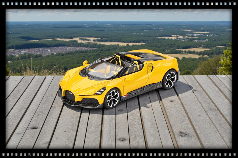 Load image into Gallery viewer, Bugatti W16 MISTRAL YELLOW 2023 (LHD) MINI GT 1:64
