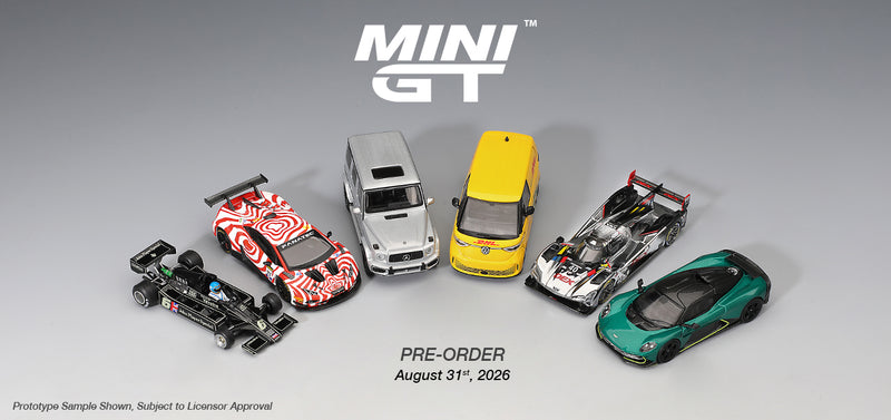 Chargez l'image dans la visionneuse de la galerie, ASTON MARTIN VALHALLA PODIUM VERT 2025 MINI GT 1:64
