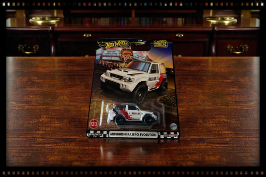 Mitsubishi PAJERO EVOLUTION HOT WHEELS 1:64