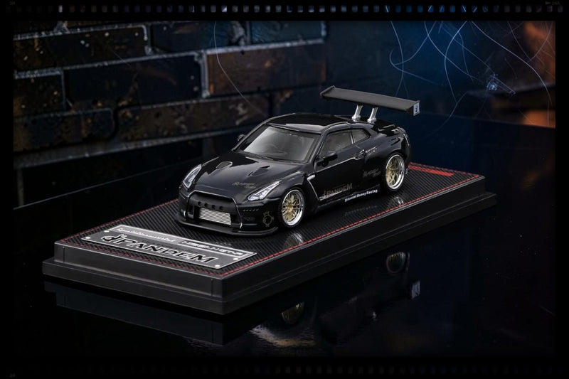 Laad de afbeelding in de Gallery-viewer, NISSAN PANDEM R35 GT-R ZWART METALLIC IGNITION MODEL 1:64
