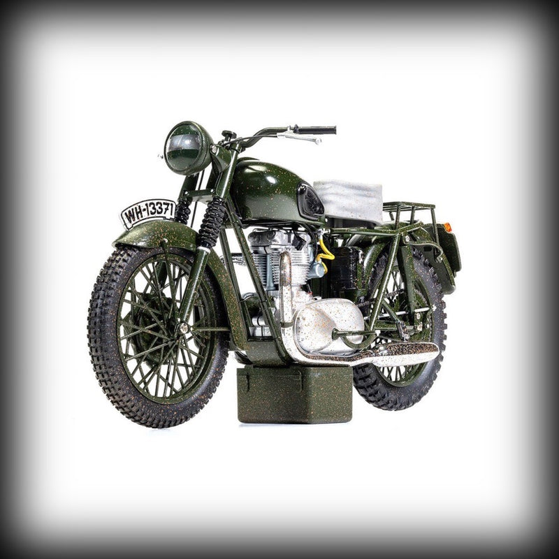 Load image into Gallery viewer, TRIUMPH TR6 TROPHY THE GREAT ESCAPE MOVIE CORGI 1:12
