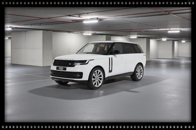 Load image into Gallery viewer, Range ROVER P530 AUTOBIOGRAPHY WHITE 2024 GT SPIRIT 1:18
