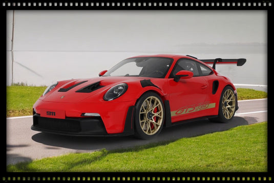 PORSCHE 911 (992) GT3 RS GUARDS ROOD 2021 GT SPIRIT 1:12