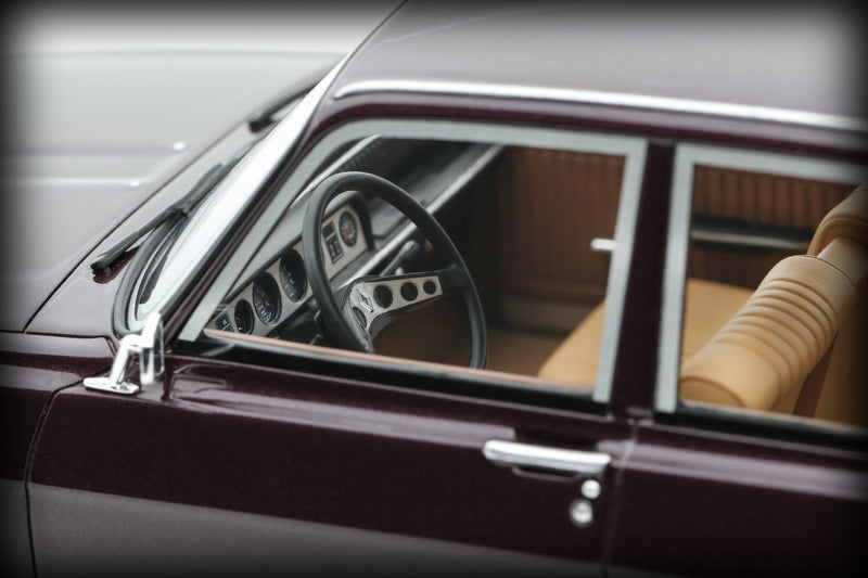 Load image into Gallery viewer, Renault 16 TX BROWN 1974 OTTOmobile 1:18
