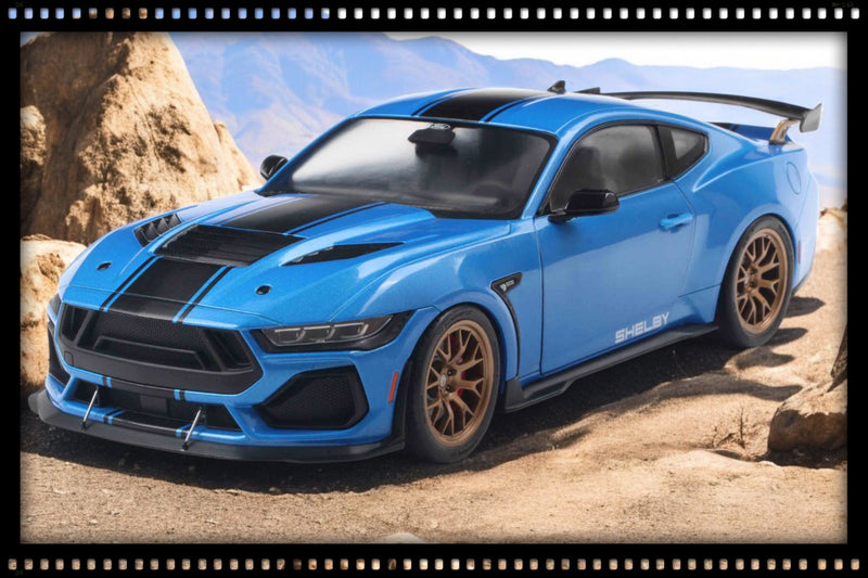 Load image into Gallery viewer, Ford SHELBY MUSTANG SUPER SNAKE GRABBER BLUE METALLIC 2025 SOLIDO 1:18

