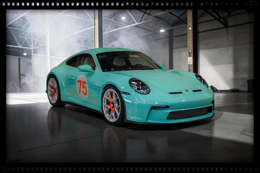 PORSCHE 911 (992) MINT GREEN 2025 GT SPIRIT 1:18