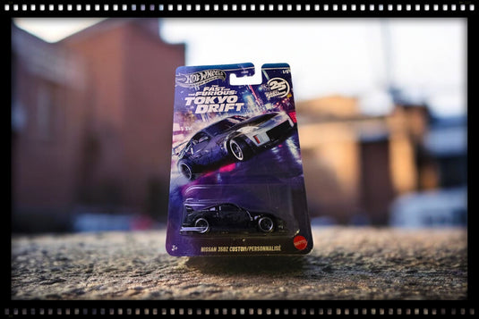 Nissan 350Z Custom Black HOT WHEELS 1:64