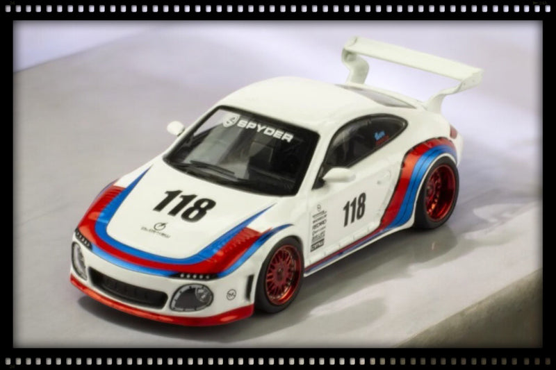 Load image into Gallery viewer, Porsche 911 OLD AND NEW 997 Nr.118 IXO 1:43
