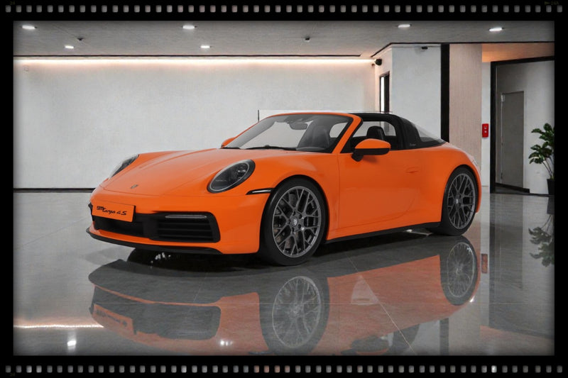 Laad de afbeelding in de Gallery-viewer, PORSCHE 911 [992.1] TARGA 4S PASTEL ORANJE 2021 GT SPIRIT 1:8
