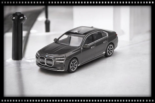 Bmw I7 XDRIVE60 DRAVIT GREY 2024 (LHD) MINI GT 1:64