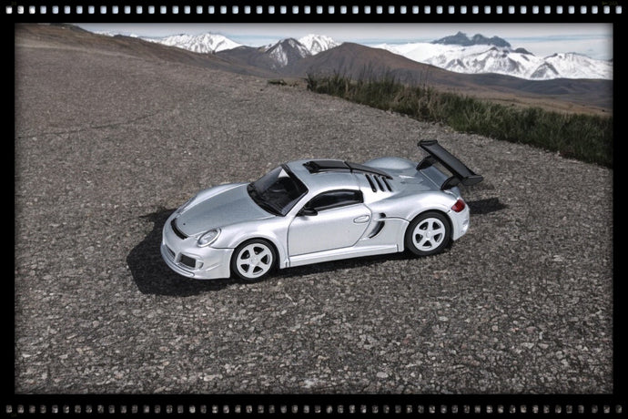 Porsche RUF CTR3 Clubsport 2012 Silver PARA64 1:64