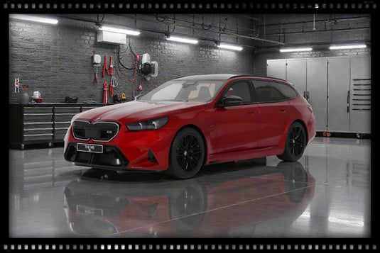 Bmw M5 TOURING RED 2025 GT SPIRIT 1:18