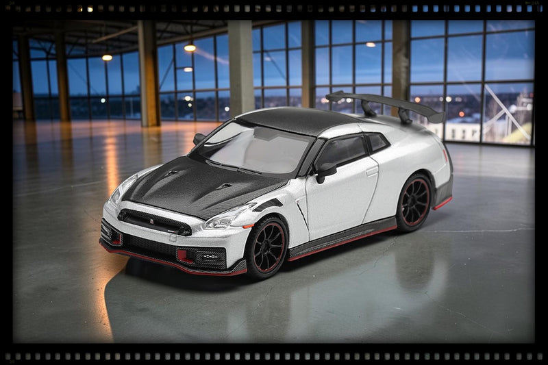 Load image into Gallery viewer, NISSAN GT-R R35 NISMO SILVER METALLIC 2024 MINI GT 1:64

