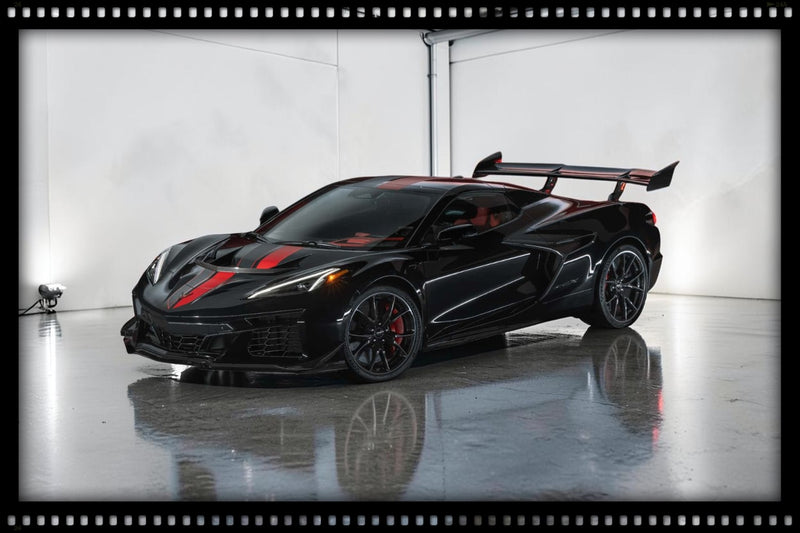 Load image into Gallery viewer, CHEVROLET CORVETTE ZR1X BLACK 2025 GT SPIRIT 1:18
