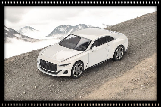 Bentley BATUR BONNEVILLE PEARL 2022 (LHD) MINI GT 1:64