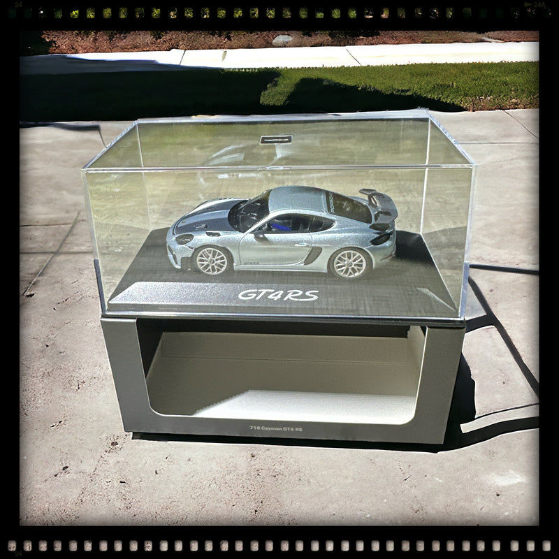 Load image into Gallery viewer, Porsche 718 CAYMAN GT4 RS Grey PORSCHE DEALERMODEL 1:43
