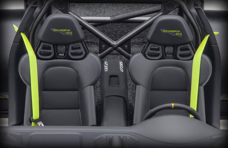 Load image into Gallery viewer, Porsche 911 (991.2) GT2 RS WEISSACH PACKAGE 2017 AUTOart 1:18
