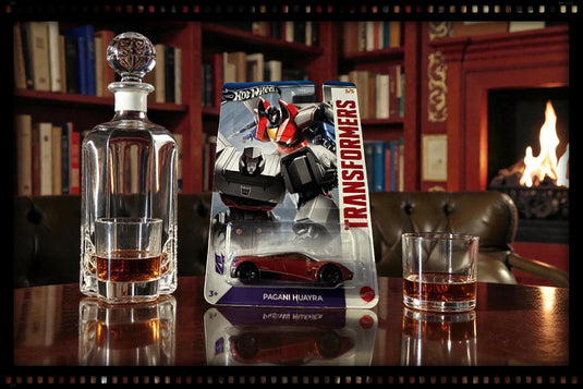 Pagani HUAYRA HOT WHEELS 1:64