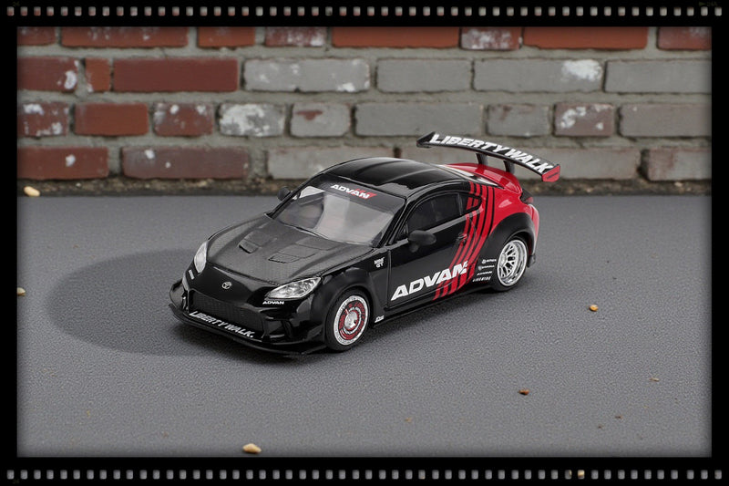 Load image into Gallery viewer, Toyota GR86 LB NATION ADVAN BLACK 2025 (RHD) MINI GT 1:64
