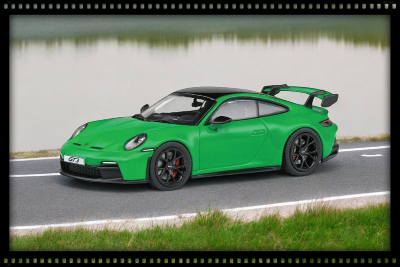 Load image into Gallery viewer, Porsche 911 (992) GT3 2021 SOLIDO 1:43

