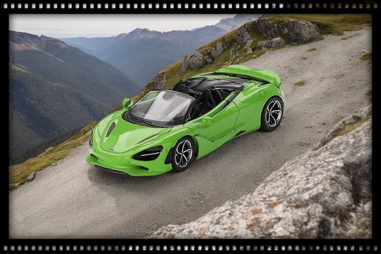 McLAREN 720S SPIDER MANTIS GREEN 2024 (LHD) MINI GT 1:64
