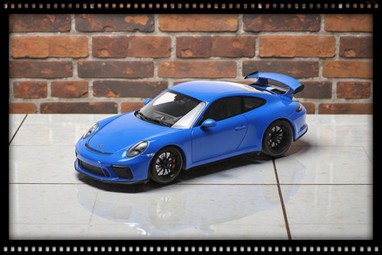 Porsche 911 (991) GT3 2018 Blue MINICHAMPS 1:18