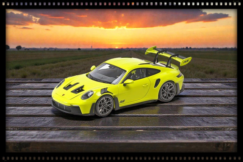 Load image into Gallery viewer, Porsche 911 (992) GT3RS 2023 ACID GREEN / BLACK WHEELS MINICHAMPS 1:18
