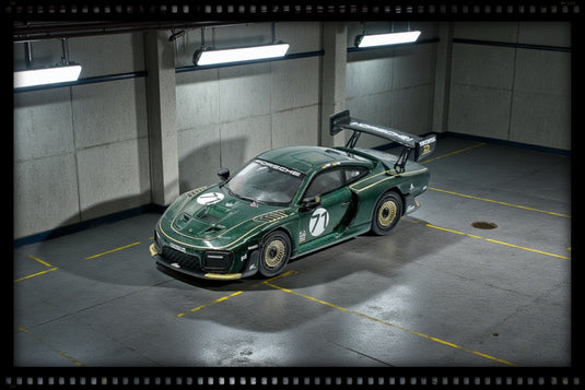 Porsche 935 Nr.71 Tenner Racing Green MINICHAMPS 1:64