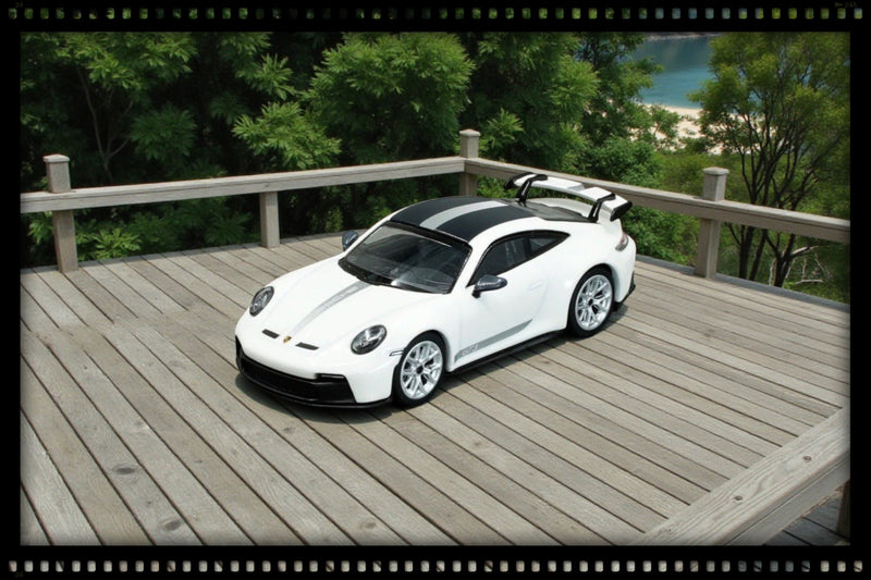 Load image into Gallery viewer, Porsche 911 (992) GT3 2021 White MINICHAMPS 1:64
