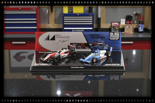 2-CAR SET – REYNARD SPIESS F903/DALLARA MERCEDES F317 – MICHAEL/MICK SCHUMACHER – MACAU 1990/2018 ‼️LIMITED EDITION‼️ MINICHAMPS 1:43