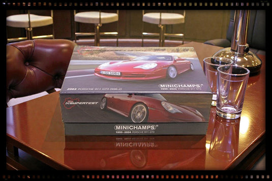 Porsche 911 GT3 2003 RED SPECIAL BOX ‼️LIMITED EDITION 525 pieces‼️ MINICHAMPS 1:43