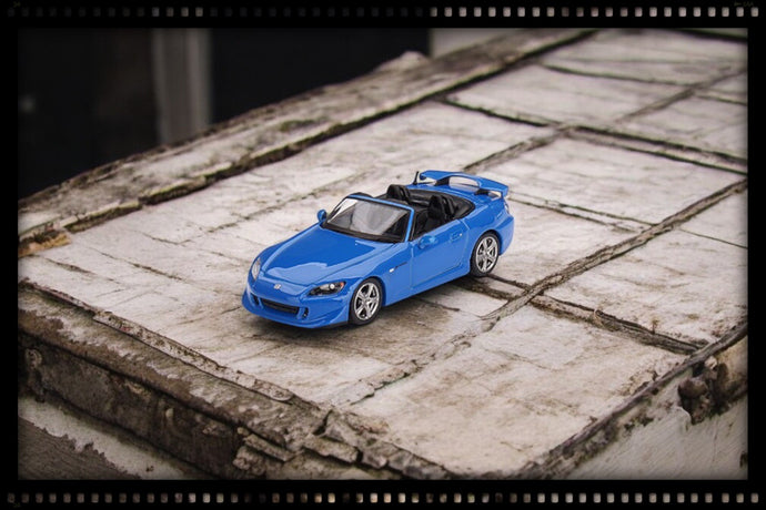 Honda S2000 (AP2) Type S (RHD) MINI GT 1:64