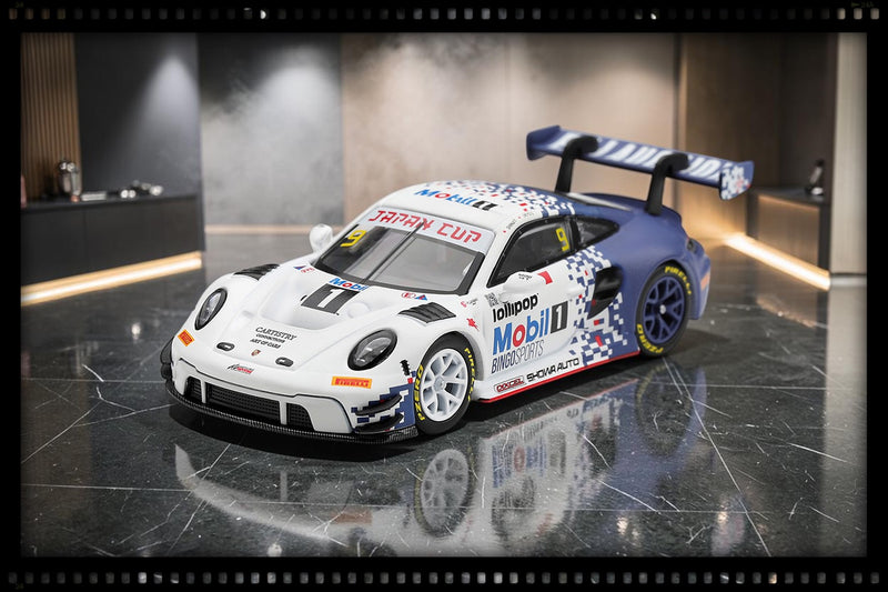 Laad de afbeelding in de Gallery-viewer, PORSCHE 911 (992) GT3 R #9 BINGO RACING WITH LM CORSA JAPAN CUP SUGO 2026 ‼️ENKEL BLISTERVERPAKKING‼️ MINI GT 1:64
