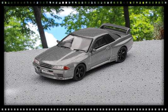 Nissan SKYLINE GT-R (NISMO BNR32 CRS VERSION) DARK METAL GRAY 1992 (RHD) MINI GT 1:64
